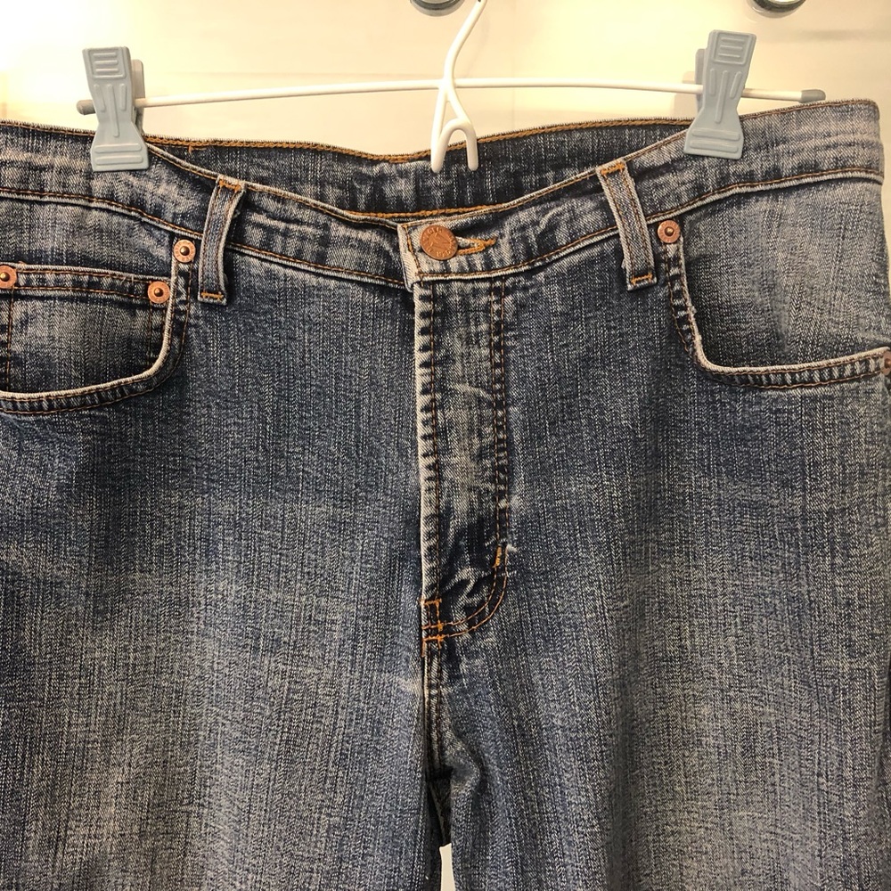 Vintage Manager jeans, medium high rise, flare leg, long.